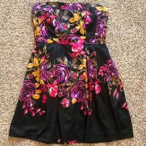 Sweetheart strapless floral mini dress